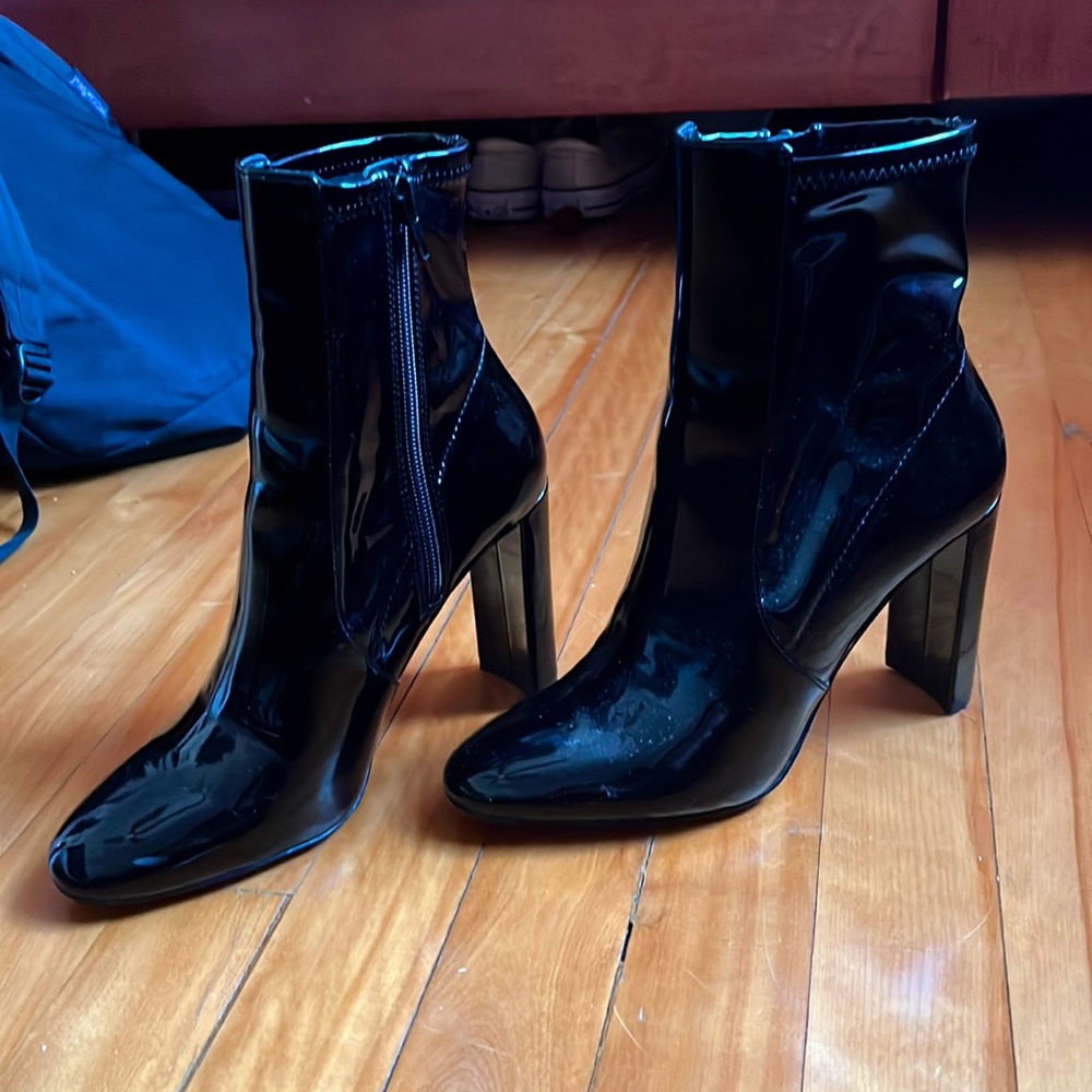 Bottes Aldo, jamais porter elles était trop petite pour moi